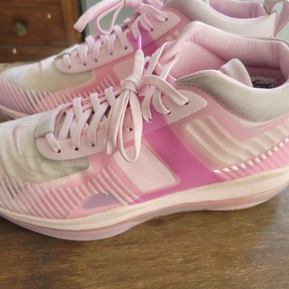 Lebron James X John Elliott ICON Tulip Pink 9.5